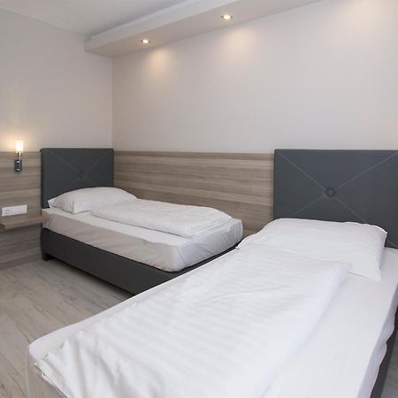 Dabas Hotel Zewnętrze zdjęcie