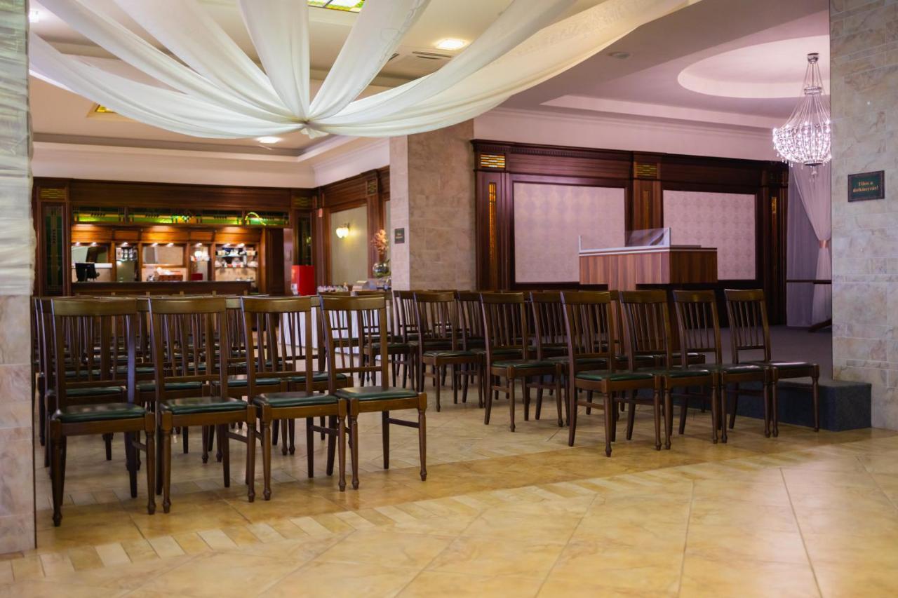 Dabas Hotel Zewnętrze zdjęcie