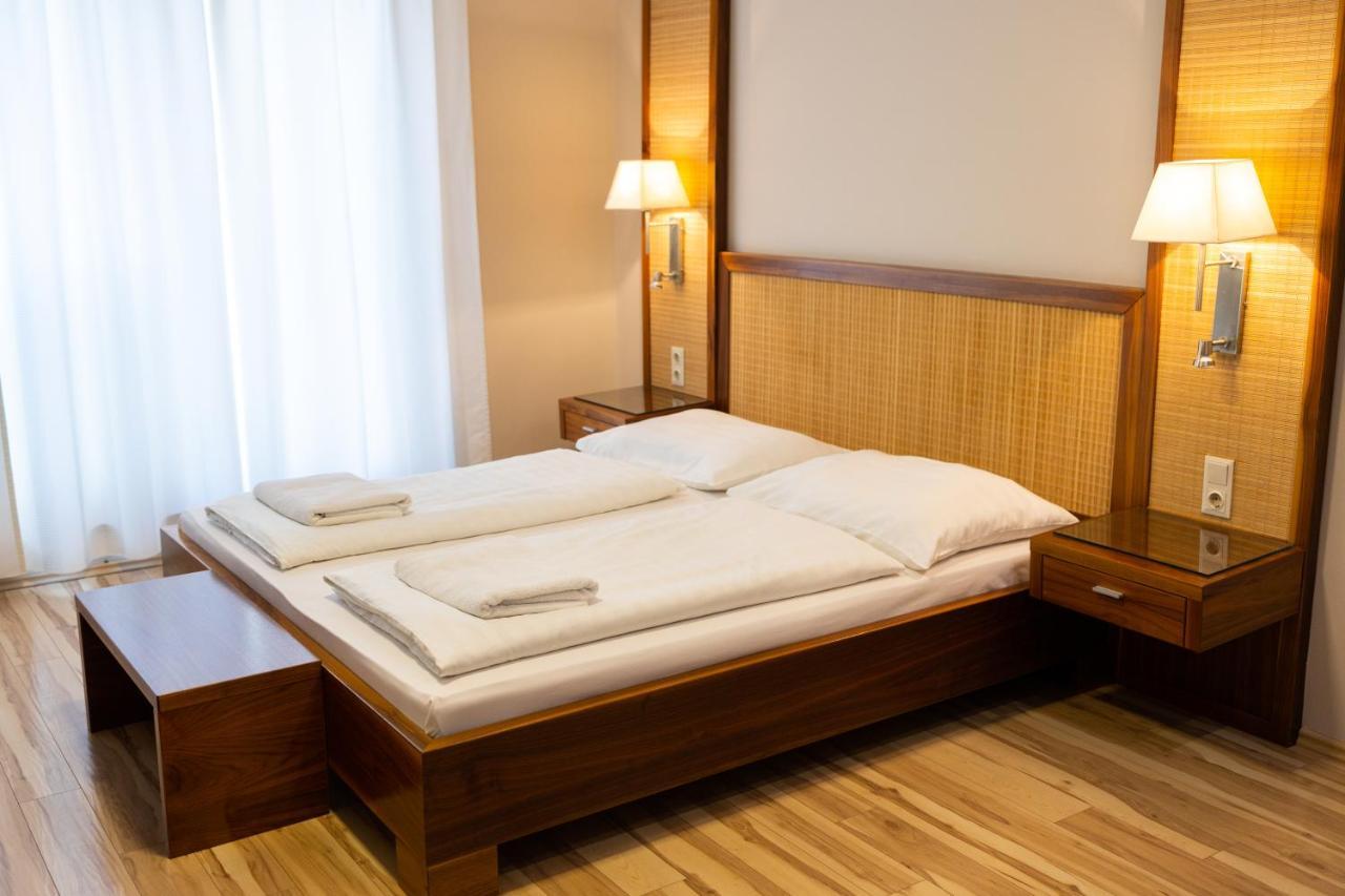 Dabas Hotel Zewnętrze zdjęcie