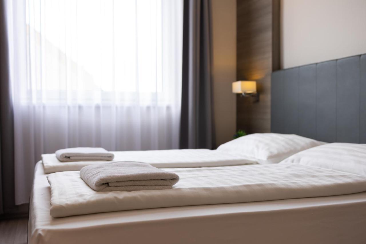 Dabas Hotel Zewnętrze zdjęcie
